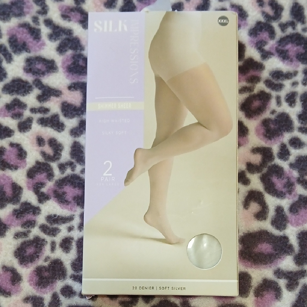 Silk Impressions XXXL Shimmer Sheer Hosiery Soft Silver